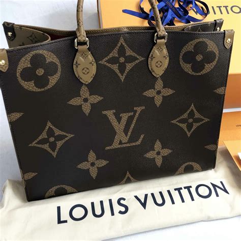 louis vuitton purse large|louis vuitton small tote bag.